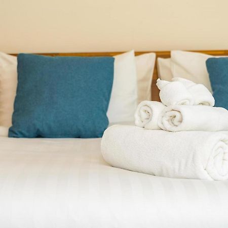 Aparthotel Riviera: Old Town Nice Getaway, Steps from Beach Exterior photo